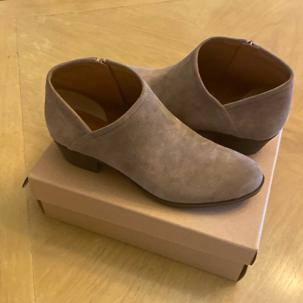 Lucky Brand Brekke Bootie in Brindle Oiled Suede. New in box